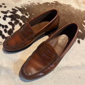 G.H. Bass Whitney Weejuns size 8.5